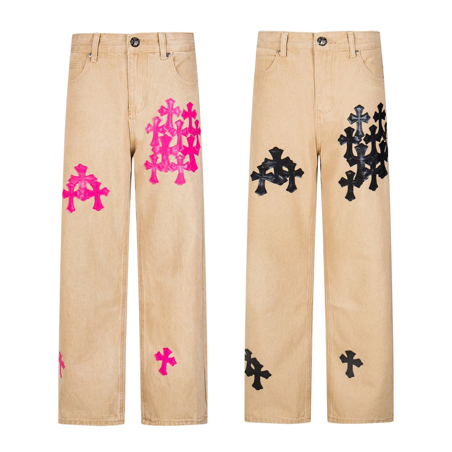 P240 Chrome Hearts 2025 New Miami Limited Couple Washed Jeans with Multiple Pink Cross Leather Labels is a hot item this season and is sought after by countless celebrities and fashionistas. The neat details of the cutting process add color to the playful fashion! The neat and meticulous design, and the well-fitting structure is unique. The upper body not only has outstanding recognition, but also looks younger and younger. A style with the ultimate wearing meaning and performance, gorgeous color matching, and the craftsmanship of this style is also extremely extraordinary. After the finished product is washed, it is disassembled and hand-made with sheepskin cross leather and then spliced ​​together to complete. The whole piece has too many craftsmanship to describe. It is decorated with patchwork cross flowers and high-waisted washed jeans! ! Absolutely high-end luxury product, a god-level single product, a super popular product, made with top heavy industry, a magic weapon that cannot be missed in the street. Style number: 1866# Size: 28 30 32 34 Color: khaki pink khaki black